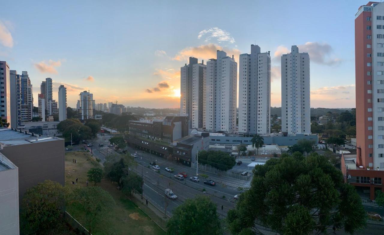 707- Apartamento Encantador, Amplo E Decorado, Quarto, Sala, Cozinha, Mobiliario Moderno, Cozinha Completa Com Utensilios , Excelente Vista Da Cidade E Localizacao Privelegiada No Bairro Bigorrilho Curitiba Kültér fotó