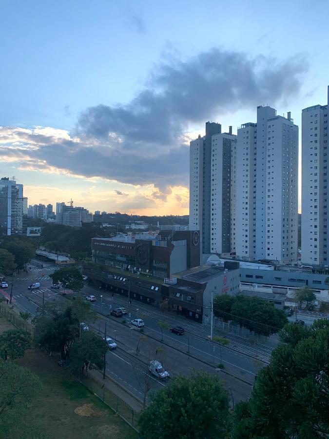 707- Apartamento Encantador, Amplo E Decorado, Quarto, Sala, Cozinha, Mobiliario Moderno, Cozinha Completa Com Utensilios , Excelente Vista Da Cidade E Localizacao Privelegiada No Bairro Bigorrilho Curitiba Kültér fotó