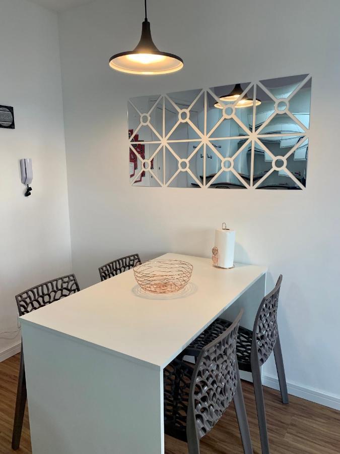 707- Apartamento Encantador, Amplo E Decorado, Quarto, Sala, Cozinha, Mobiliario Moderno, Cozinha Completa Com Utensilios , Excelente Vista Da Cidade E Localizacao Privelegiada No Bairro Bigorrilho Curitiba Kültér fotó